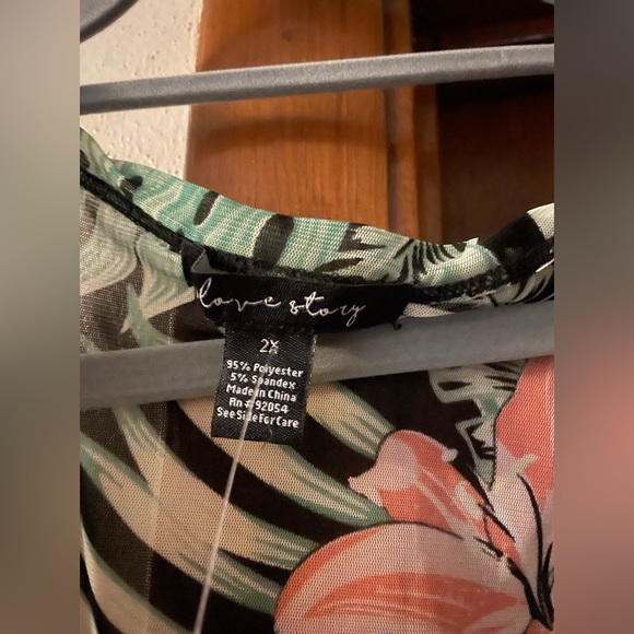 Hawaiian print kimono cover up! - Picture 2 of 5